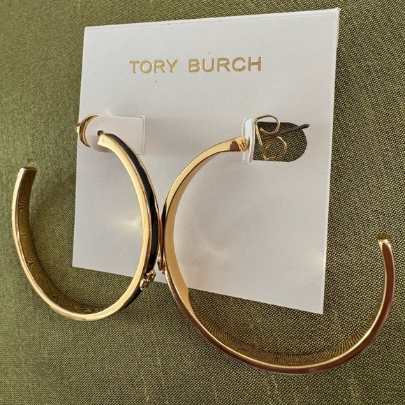 Tory Burch 18 k gold and Black enamel Hoop Earrings - Picture 4 of 4